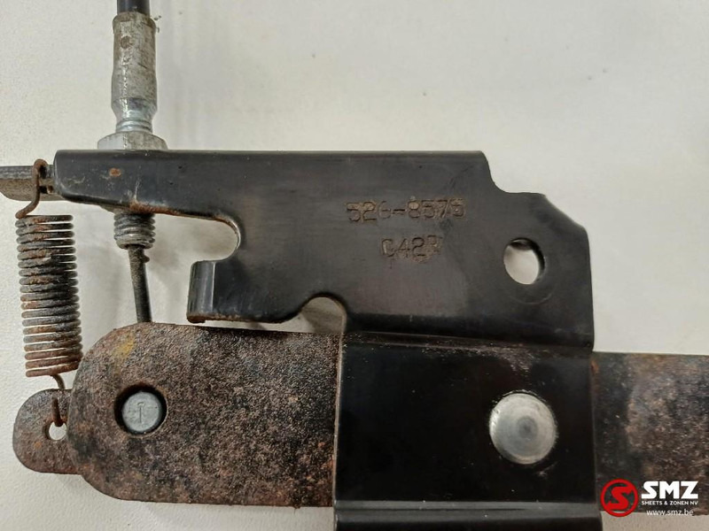 Caterpillar Cabin door lever + cable Caterpillar - Portière et pièces pour Camion: photos 5 Caterpillar Cabin door lever + cable Caterpillar - Portière et pièces pour Camion: photos 5