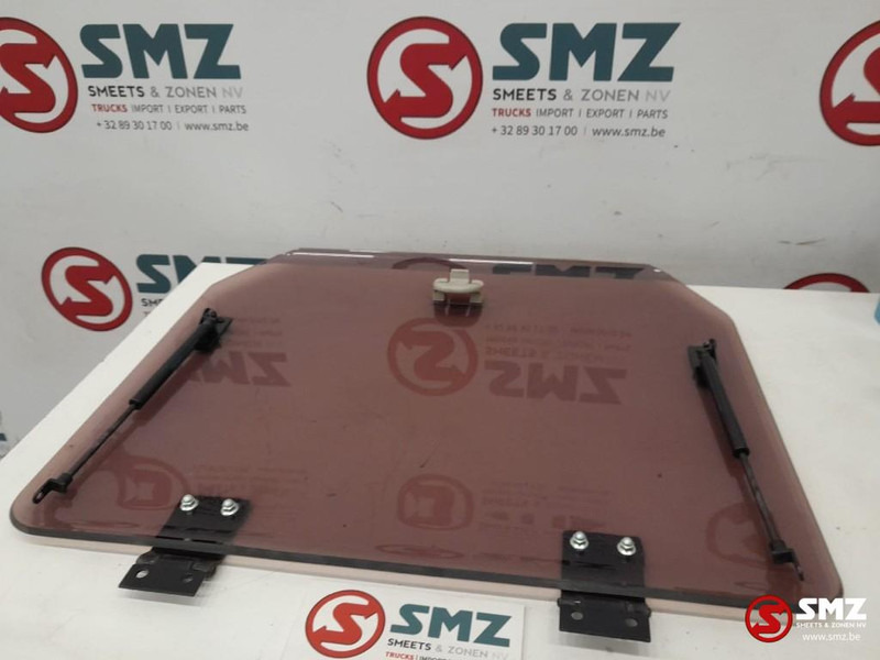 Caterpillar Hatch roof Caterpillar - Fenêtre et pièces pour Matériel de manutention: photos 2 Caterpillar Hatch roof Caterpillar - Fenêtre et pièces pour Matériel de manutention: photos 2