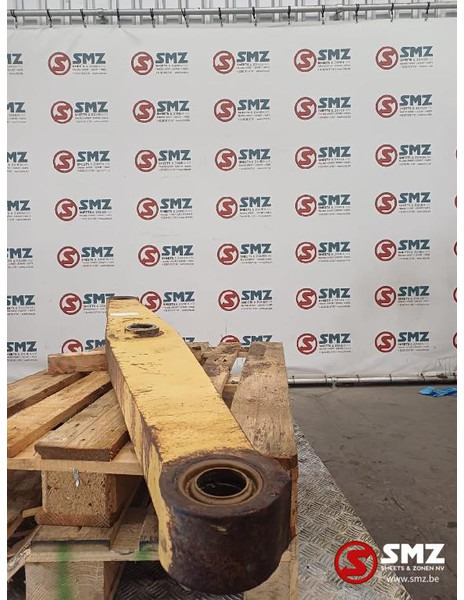 Caterpillar Occ balanceerbalk D6M Caterpillar - Frame/ Châssis: photos 4 Caterpillar Occ balanceerbalk D6M Caterpillar - Frame/ Châssis: photos 4