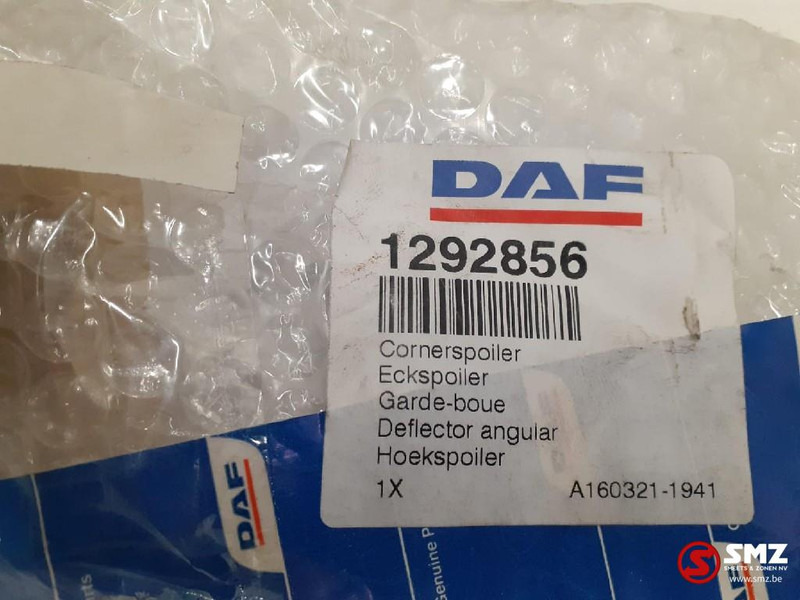 DAF Hoekspoiler links DAF 65-75-85-cf - Aérodynamique/ Spoilers pour Camion: photos 4 DAF Hoekspoiler links DAF 65-75-85-cf - Aérodynamique/ Spoilers pour Camion: photos 4