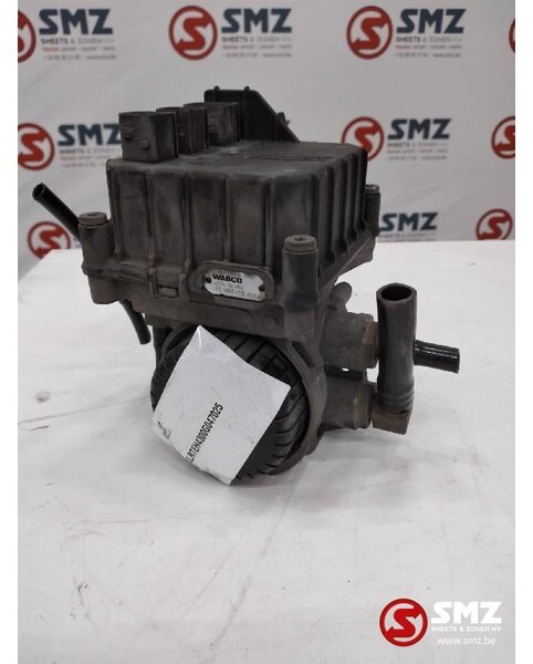 DAF Occ Abs modulator vooras DAF XF106 - Valve de frein pour Camion: photos 2 DAF Occ Abs modulator vooras DAF XF106 - Valve de frein pour Camion: photos 2
