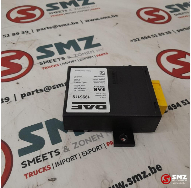 DAF Occ ECU CDS4 regeleenheid DAF - Bloc de gestion pour Camion: photos 2 DAF Occ ECU CDS4 regeleenheid DAF - Bloc de gestion pour Camion: photos 2