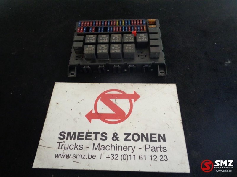 DAF Occ Zekeringskast daf 1795419 - Fusible pour Camion: photos 1 DAF Occ Zekeringskast daf 1795419 - Fusible pour Camion: photos 1