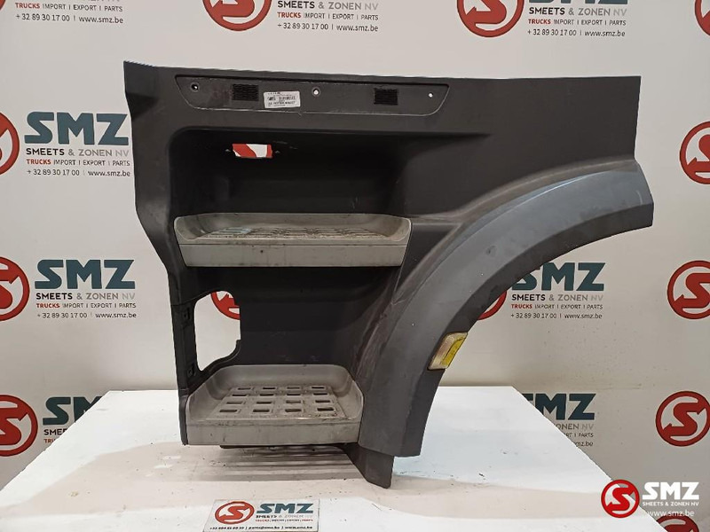 DAF Occ opstapbak links DAF - Cabine et intérieur pour Camion: photos 1 DAF Occ opstapbak links DAF - Cabine et intérieur pour Camion: photos 1