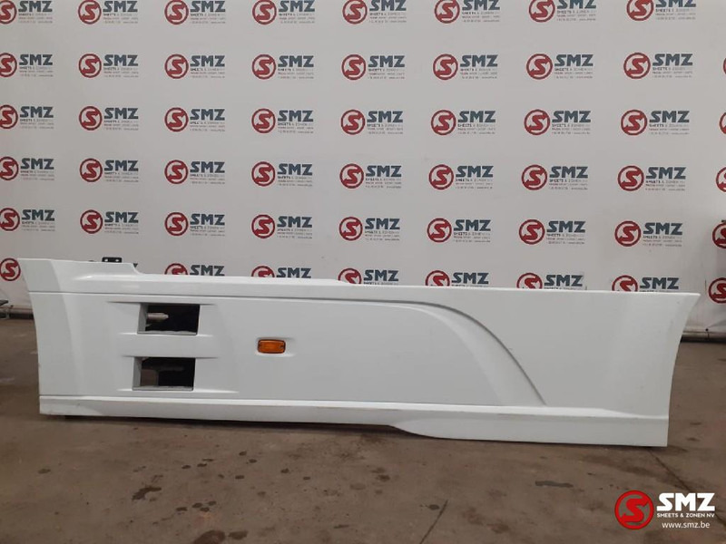 DAF Occ side skirt links DAF - Frame/ Châssis pour Camion: photos 1 DAF Occ side skirt links DAF - Frame/ Châssis pour Camion: photos 1