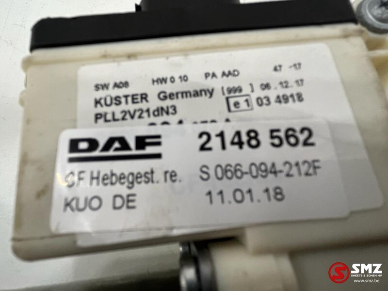 DAF Raambediening rechts DAF 2148562 - Moteur de fenetre pour Camion: photos 5 DAF Raambediening rechts DAF 2148562 - Moteur de fenetre pour Camion: photos 5