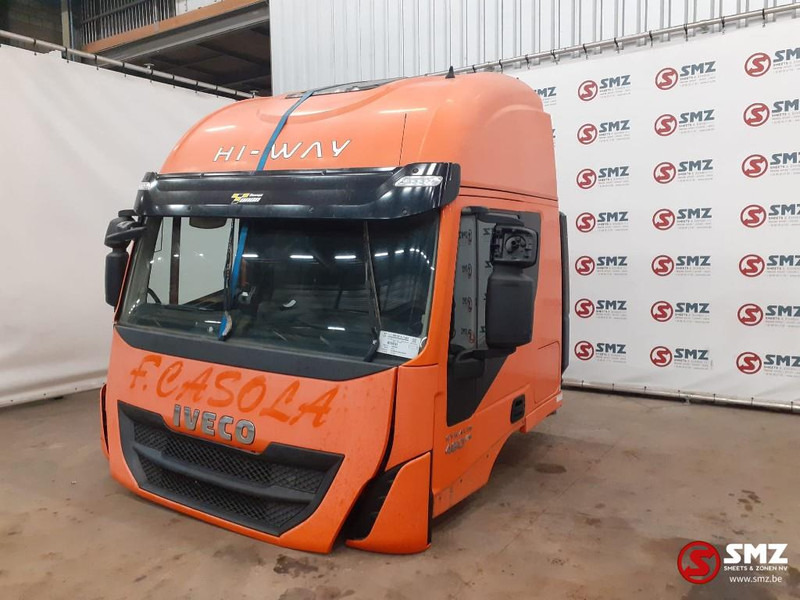 Iveco Occ cabine compleet Iveco Stralis HI Way euro 6 - Cabine et intérieur pour Camion: photos 4 Iveco Occ cabine compleet Iveco Stralis HI Way euro 6 - Cabine et intérieur pour Camion: photos 4