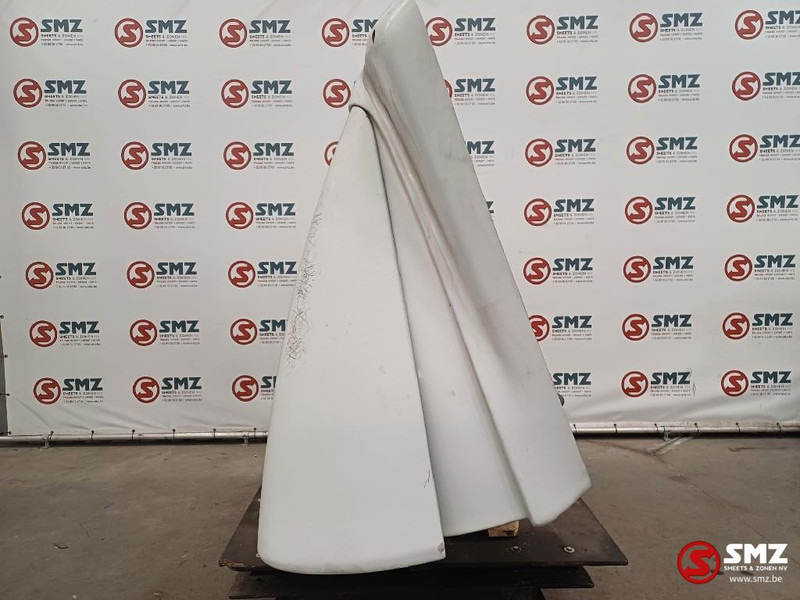 Iveco Occ dakspoiler STRALIS E6 Iveco - Aérodynamique/ Spoilers pour Camion: photos 4 Iveco Occ dakspoiler STRALIS E6 Iveco - Aérodynamique/ Spoilers pour Camion: photos 4