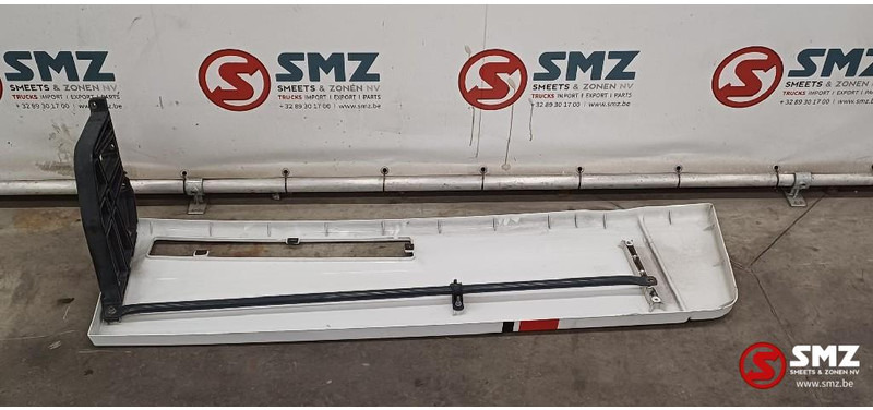 Iveco Occ set cabinespoilers Iveco - Aérodynamique/ Spoilers pour Camion: photos 4 Iveco Occ set cabinespoilers Iveco - Aérodynamique/ Spoilers pour Camion: photos 4