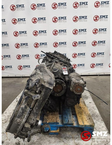 Iveco Occ versnellingsbak + intarder + PTO 12AS2331TD - Boîte de vitesse pour Camion: photos 4 Iveco Occ versnellingsbak + intarder + PTO 12AS2331TD - Boîte de vitesse pour Camion: photos 4