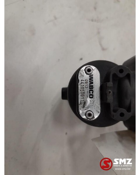 MAN Occ ECAS hoogtesensor luchtvering MAN F2000 441050 - Bloc de gestion pour Camion: photos 3 MAN Occ ECAS hoogtesensor luchtvering MAN F2000 441050 - Bloc de gestion pour Camion: photos 3