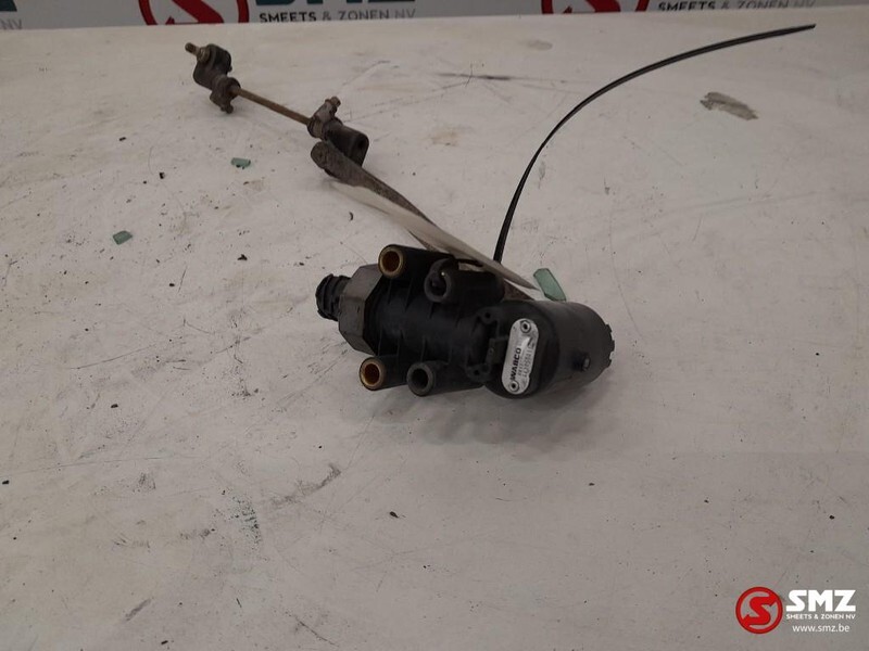 MAN Occ ECAS hoogtesensor luchtvering MAN F2000 441050 - Bloc de gestion pour Camion: photos 1 MAN Occ ECAS hoogtesensor luchtvering MAN F2000 441050 - Bloc de gestion pour Camion: photos 1