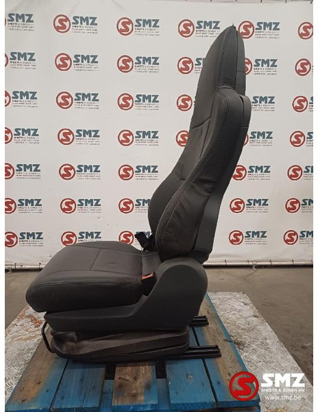 MAN Occ bijrijdersstoel MAN - Cabine et intérieur pour Camion: photos 4 MAN Occ bijrijdersstoel MAN - Cabine et intérieur pour Camion: photos 4