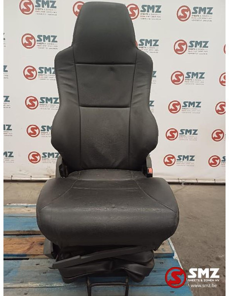 MAN Occ bijrijdersstoel MAN - Cabine et intérieur pour Camion: photos 1 MAN Occ bijrijdersstoel MAN - Cabine et intérieur pour Camion: photos 1