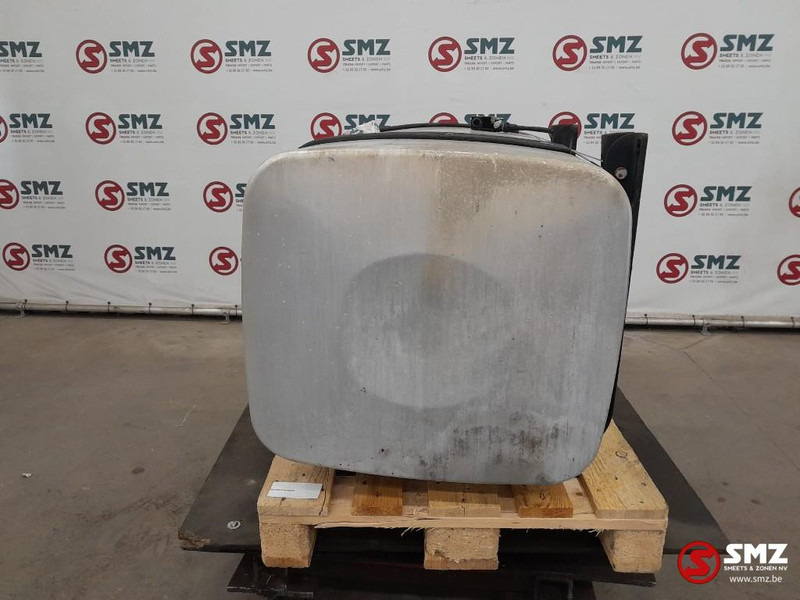 MAN Occ brandstoftank 600L + steunen MAN - Réservoir de carburant pour Camion: photos 3 MAN Occ brandstoftank 600L + steunen MAN - Réservoir de carburant pour Camion: photos 3