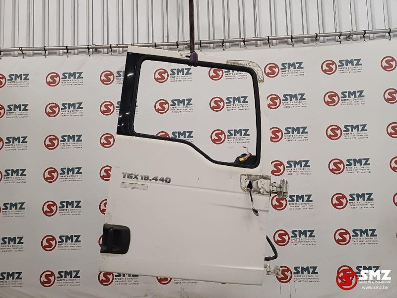 MAN Occ deur rechts MAN - Portière et pièces pour Camion: photos 1 MAN Occ deur rechts MAN - Portière et pièces pour Camion: photos 1