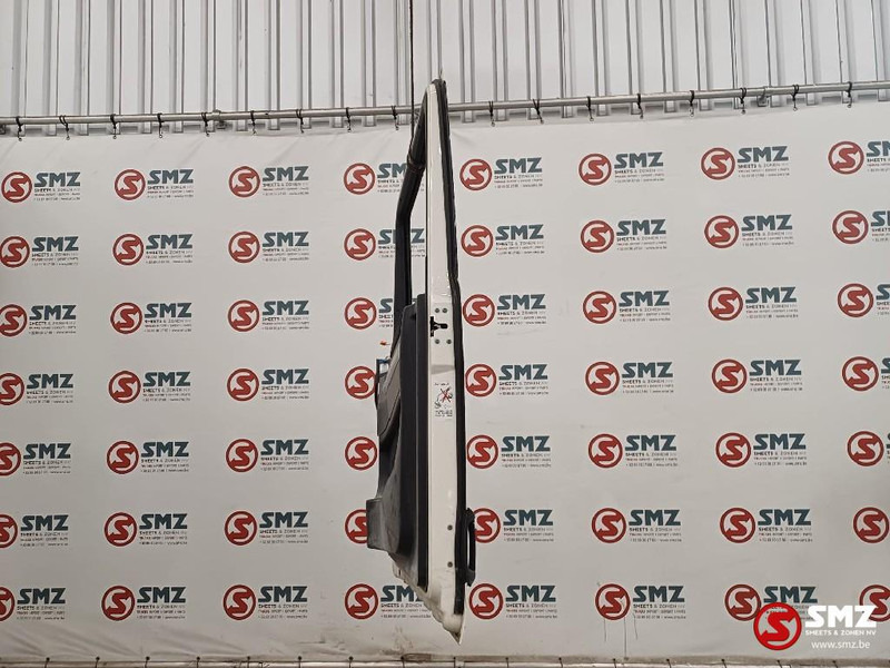 MAN Occ deur rechts MAN - Portière et pièces pour Camion: photos 4 MAN Occ deur rechts MAN - Portière et pièces pour Camion: photos 4