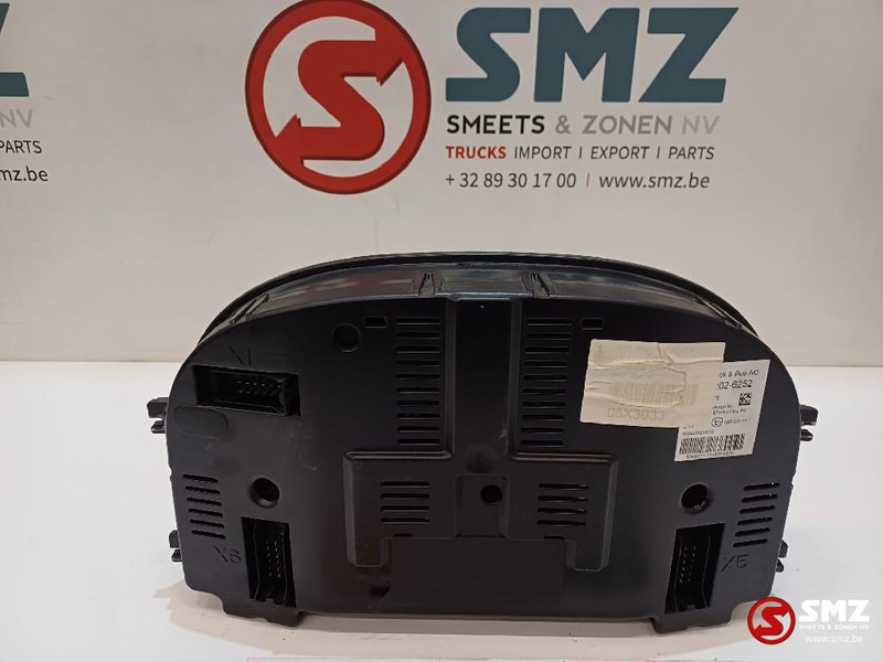 MAN Occ instrumentenpaneel MAN - Panel de instrumentos pour Camion: photos 2 MAN Occ instrumentenpaneel MAN - Panel de instrumentos pour Camion: photos 2