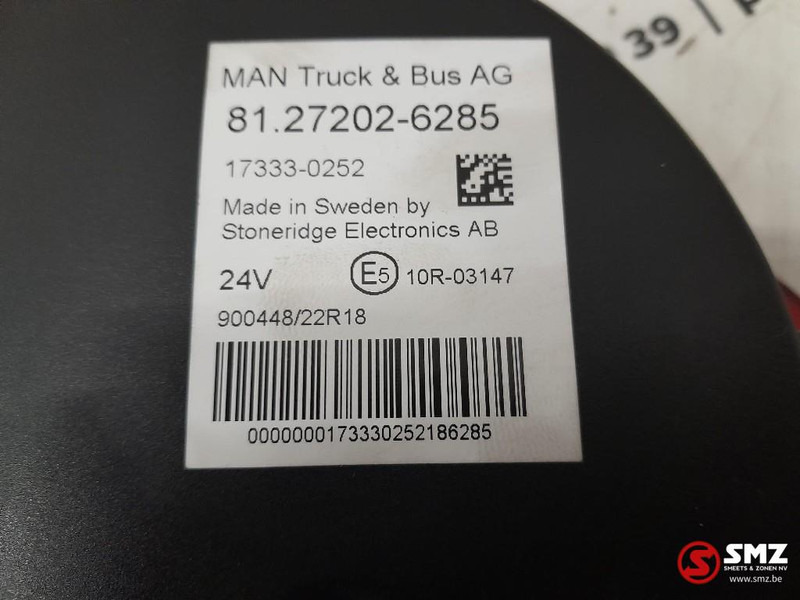 MAN Occ instrumentenpaneel MAN - Panel de instrumentos pour Camion: photos 4 MAN Occ instrumentenpaneel MAN - Panel de instrumentos pour Camion: photos 4