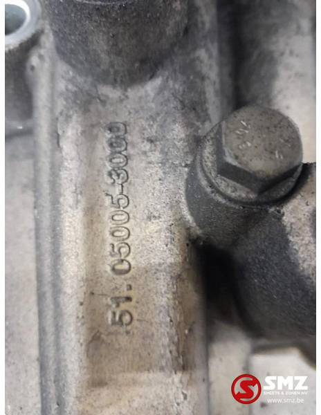 MAN Occ oliefilterhuis MAN - Filtre à huile pour Camion: photos 5 MAN Occ oliefilterhuis MAN - Filtre à huile pour Camion: photos 5