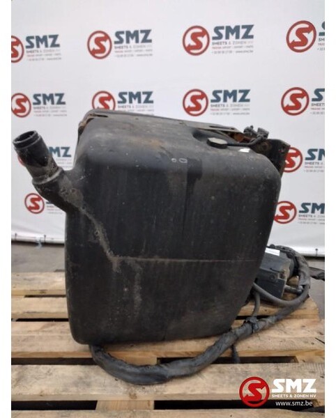 Mercedes-Benz Occ Adblue tank Mercedes Axor euro 5 - Préparation du carburant pour Camion: photos 2 Mercedes-Benz Occ Adblue tank Mercedes Axor euro 5 - Préparation du carburant pour Camion: photos 2