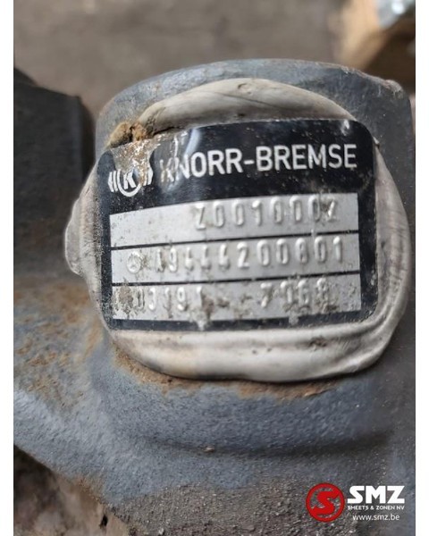 Mercedes-Benz Occ Remklauw rechts Actros MP2 - Étrier de frein pour Camion: photos 1 Mercedes-Benz Occ Remklauw rechts Actros MP2 - Étrier de frein pour Camion: photos 1