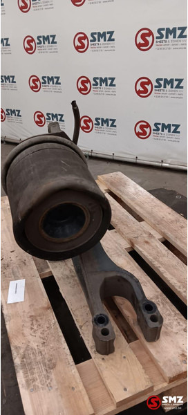 Mercedes-Benz Occ ashoudersteun rechtsachter Mercedes - Frame/ Châssis pour Camion: photos 2 Mercedes-Benz Occ ashoudersteun rechtsachter Mercedes - Frame/ Châssis pour Camion: photos 2