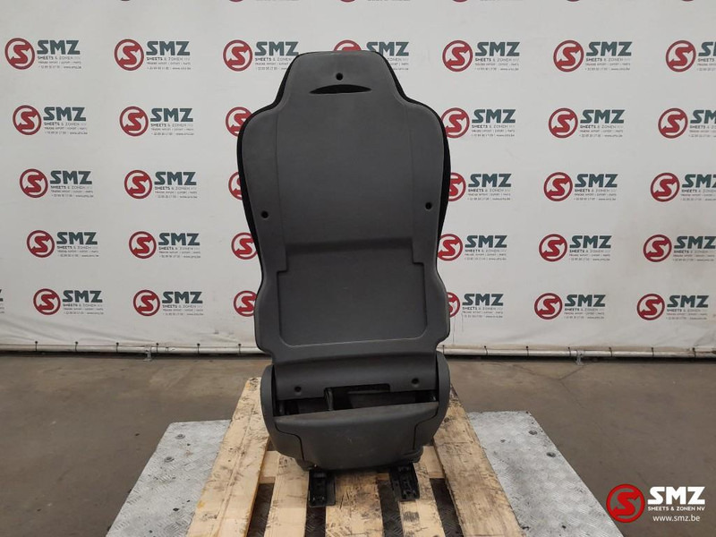 Mercedes-Benz Occ bestuurdersstoel Mercedes - Cabine et intérieur pour Camion: photos 2 Mercedes-Benz Occ bestuurdersstoel Mercedes - Cabine et intérieur pour Camion: photos 2