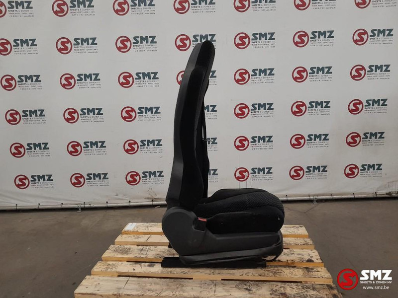 Mercedes-Benz Occ bestuurdersstoel Mercedes - Cabine et intérieur pour Camion: photos 4 Mercedes-Benz Occ bestuurdersstoel Mercedes - Cabine et intérieur pour Camion: photos 4