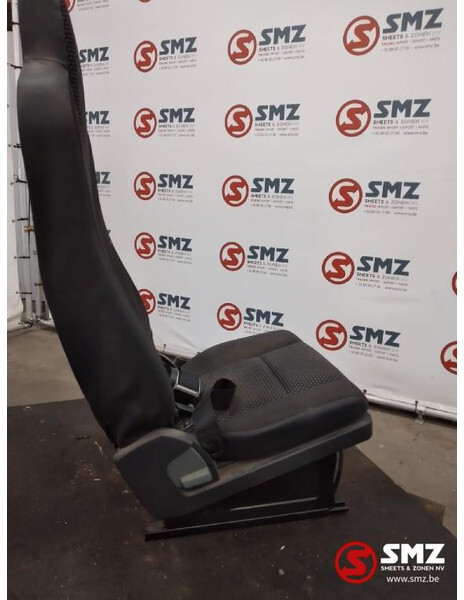 Mercedes-Benz Occ bijrijdersstoel Mercedes - Cabine et intérieur pour Camion: photos 2 Mercedes-Benz Occ bijrijdersstoel Mercedes - Cabine et intérieur pour Camion: photos 2