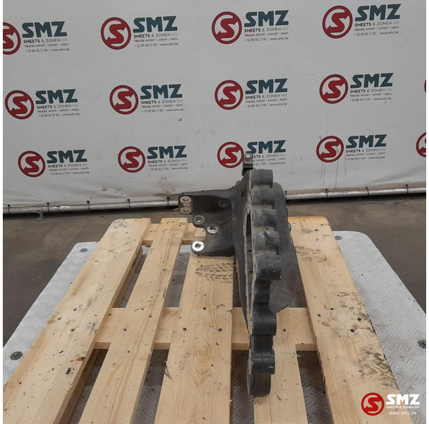 Mercedes-Benz Occ bladveerbeugel vooras links Mercedes - Frame/ Châssis pour Camion: photos 4 Mercedes-Benz Occ bladveerbeugel vooras links Mercedes - Frame/ Châssis pour Camion: photos 4