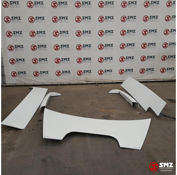 Mercedes-Benz Occ cabinespoilerset Mercedes Actros mp2/3 - Aérodynamique/ Spoilers pour Camion: photos 1 Mercedes-Benz Occ cabinespoilerset Mercedes Actros mp2/3 - Aérodynamique/ Spoilers pour Camion: photos 1