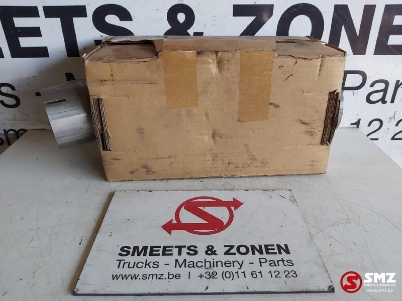 Mercedes-Benz Occ flexibele uitlaatbuis Mercedes Axor - Système d'échappement pour Camion: photos 1 Mercedes-Benz Occ flexibele uitlaatbuis Mercedes Axor - Système d'échappement pour Camion: photos 1