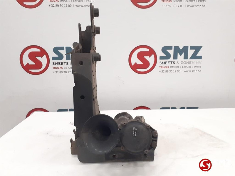 Mercedes-Benz Occ onderste tredebeugel links Mercedes - Frame/ Châssis pour Camion: photos 3 Mercedes-Benz Occ onderste tredebeugel links Mercedes - Frame/ Châssis pour Camion: photos 3