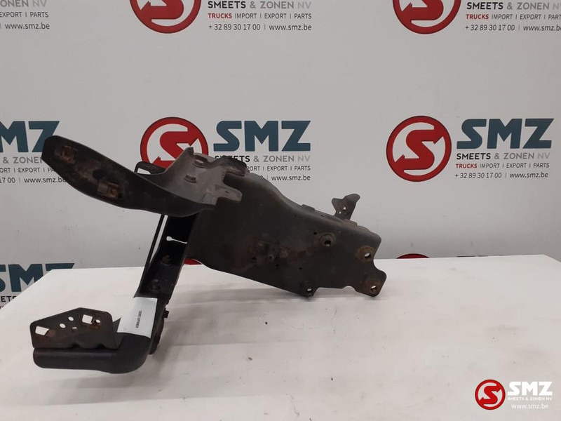 Mercedes-Benz Occ onderste tredebeugel rechts Mercedes - Frame/ Châssis pour Camion: photos 3 Mercedes-Benz Occ onderste tredebeugel rechts Mercedes - Frame/ Châssis pour Camion: photos 3