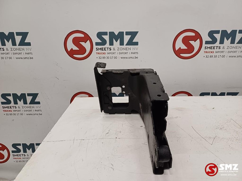 Mercedes-Benz Occ opstapsteun links Mercedes - Cabine et intérieur pour Camion: photos 4 Mercedes-Benz Occ opstapsteun links Mercedes - Cabine et intérieur pour Camion: photos 4