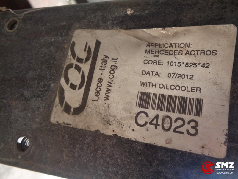 Mercedes-Benz Occ radiator actros mp2/3 - Radiateur pour Camion: photos 2 Mercedes-Benz Occ radiator actros mp2/3 - Radiateur pour Camion: photos 2