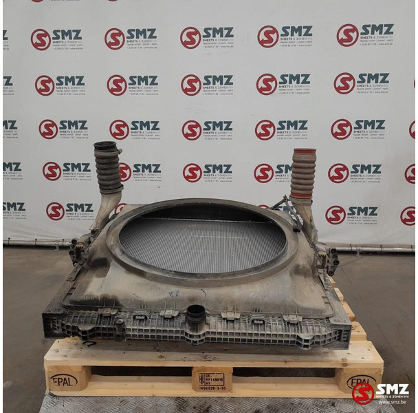 Mercedes-Benz Occ radiator + intercooler Mercedes - Radiateur pour Camion: photos 1 Mercedes-Benz Occ radiator + intercooler Mercedes - Radiateur pour Camion: photos 1
