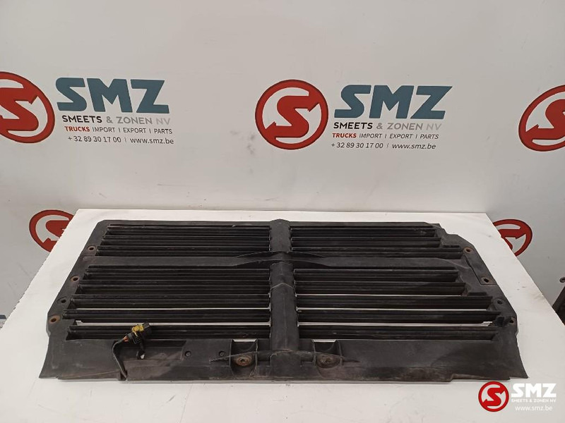 Mercedes-Benz Occ radiatorrooster Mercedes - Radiateur pour Camion: photos 1 Mercedes-Benz Occ radiatorrooster Mercedes - Radiateur pour Camion: photos 1