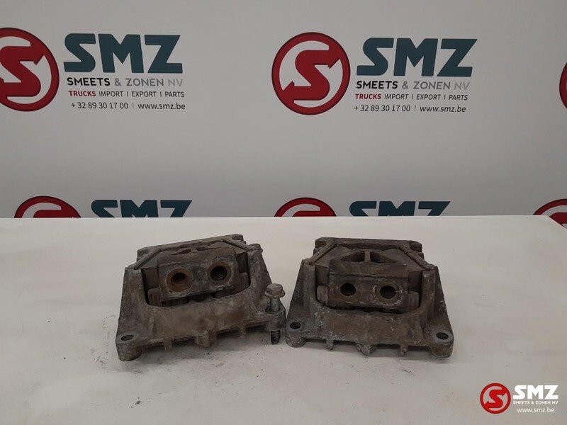 Mercedes-Benz Occ set motorsteunen Mercedes Actros 1831 A9412415 - Support de moteur pour Camion: photos 2 Mercedes-Benz Occ set motorsteunen Mercedes Actros 1831 A9412415 - Support de moteur pour Camion: photos 2