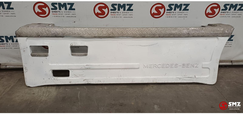 Mercedes-Benz Occ set sideskirts links + rechts Mercedes SK - Frame/ Châssis pour Camion: photos 1 Mercedes-Benz Occ set sideskirts links + rechts Mercedes SK - Frame/ Châssis pour Camion: photos 1