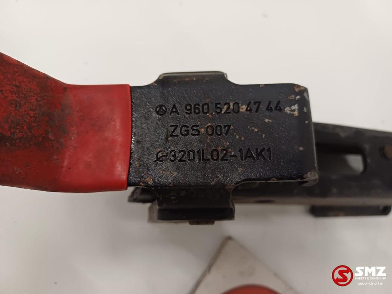 Mercedes-Benz Occ side-skirtsteun Mercedes - Frame/ Châssis pour Camion: photos 4 Mercedes-Benz Occ side-skirtsteun Mercedes - Frame/ Châssis pour Camion: photos 4