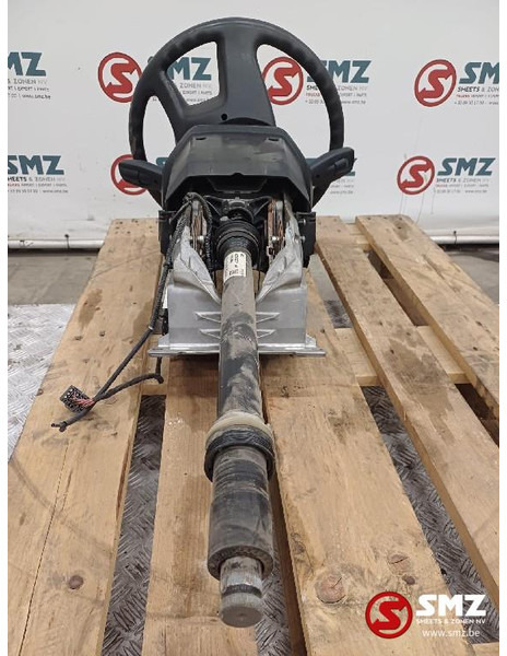 Mercedes-Benz Occ stuurwiel + stuurkolom + stuurkolomschakelaars - Commande de gouvernail pour Camion: photos 4 Mercedes-Benz Occ stuurwiel + stuurkolom + stuurkolomschakelaars - Commande de gouvernail pour Camion: photos 4