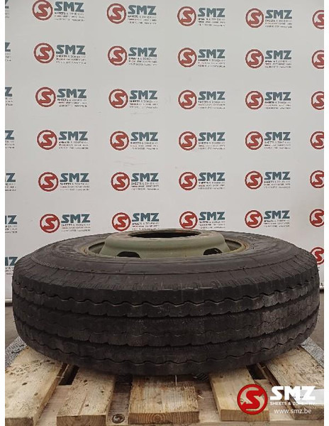 Michelin Occ vrachtwagenband 11R22.5 148/145L Michelin - Pneu pour Camion: photos 1 Michelin Occ vrachtwagenband 11R22.5 148/145L Michelin - Pneu pour Camion: photos 1