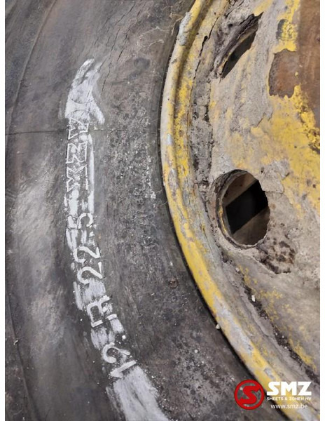 Michelin Occ vrachtwagenband Michelin 12R22.5 - Pneu pour Camion: photos 3 Michelin Occ vrachtwagenband Michelin 12R22.5 - Pneu pour Camion: photos 3
