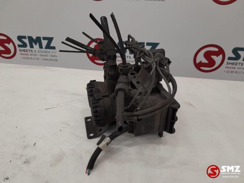 Renault Occ EBS achterasmodulator Renault T 22225566 - Bloc de gestion pour Camion: photos 2 Renault Occ EBS achterasmodulator Renault T 22225566 - Bloc de gestion pour Camion: photos 2