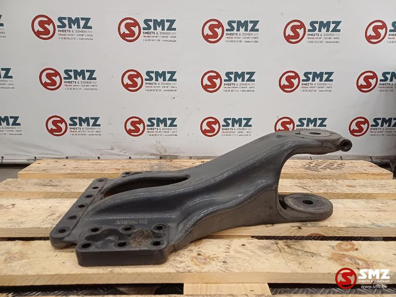 Renault Occ bladveersteun achteras Renault - Frame/ Châssis pour Camion: photos 1 Renault Occ bladveersteun achteras Renault - Frame/ Châssis pour Camion: photos 1