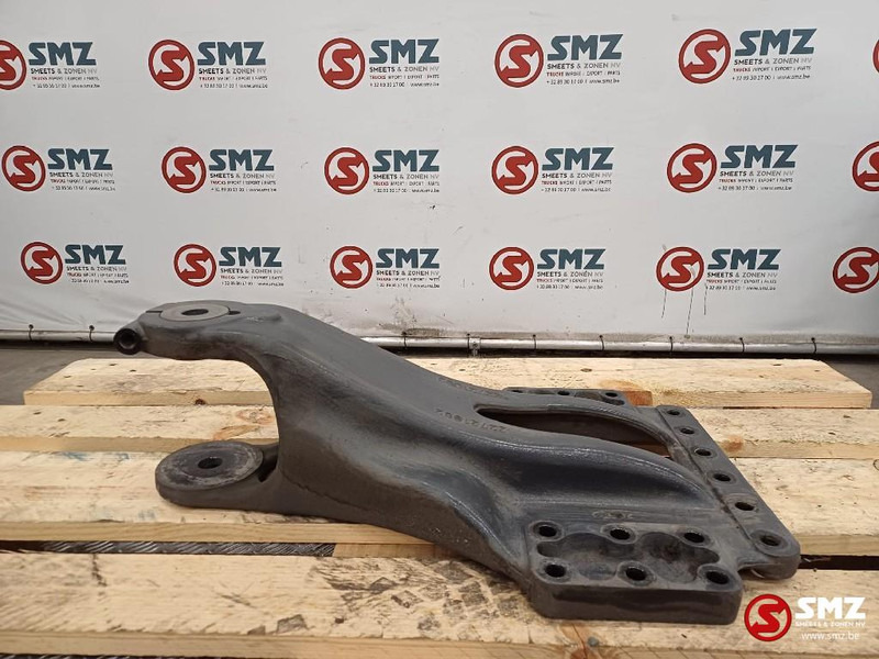 Renault Occ bladveersteun achteras Renault - Frame/ Châssis pour Camion: photos 2 Renault Occ bladveersteun achteras Renault - Frame/ Châssis pour Camion: photos 2