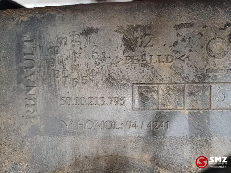 Renault Occ brandstoftank 250L Renault - Réservoir de carburant pour Camion: photos 5 Renault Occ brandstoftank 250L Renault - Réservoir de carburant pour Camion: photos 5