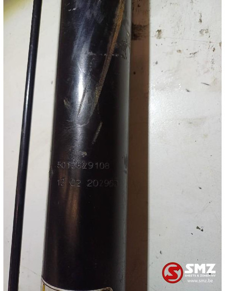 Renault Occ cabinekantelcilinder Renault - Frame/ Châssis pour Camion: photos 4 Renault Occ cabinekantelcilinder Renault - Frame/ Châssis pour Camion: photos 4